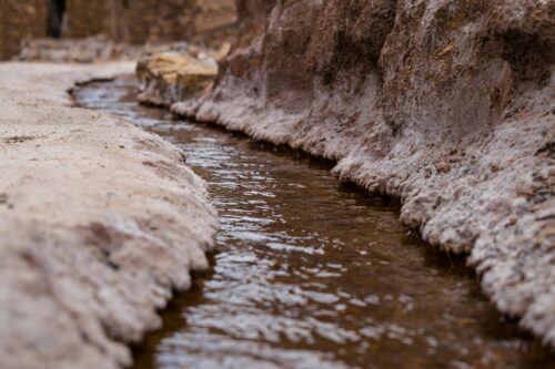 Graphic of Mara River flowing through valley